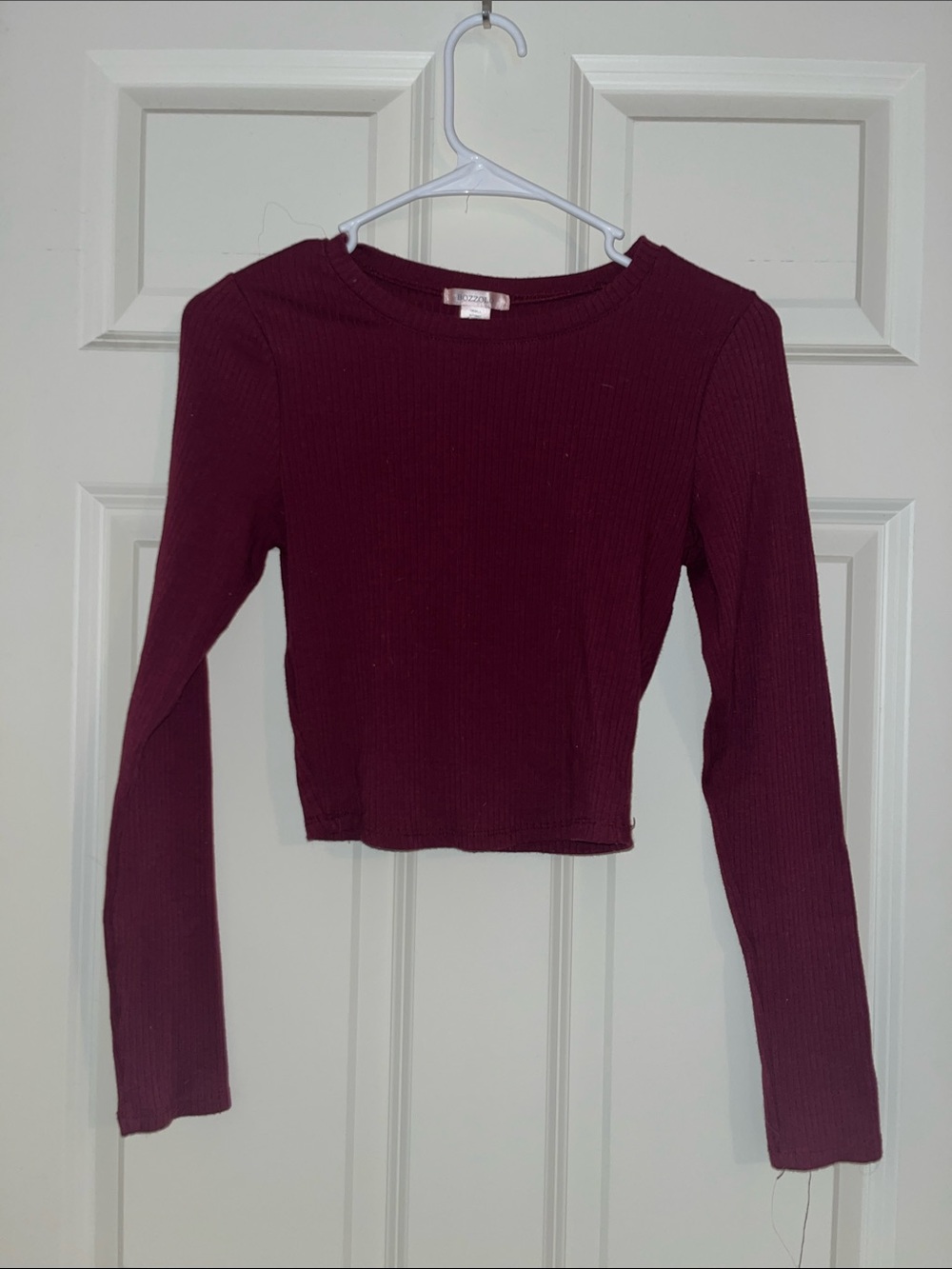 Bozzolo Burgundy Ribbed Long-Sleeve Crop Top